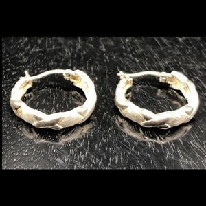 925 sterling silver x hoop earrings